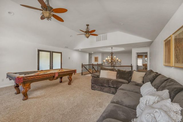 957 N Citadel Avenue, Clovis, CA 93611