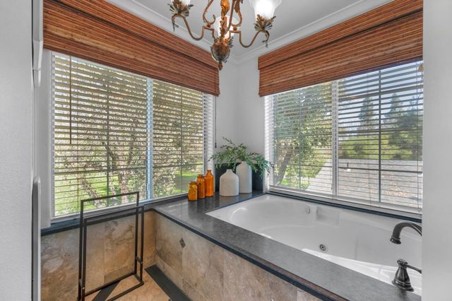 957 N Citadel Avenue, Clovis, CA 93611