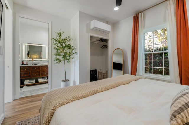 957 N Citadel Avenue, Clovis, CA 93611