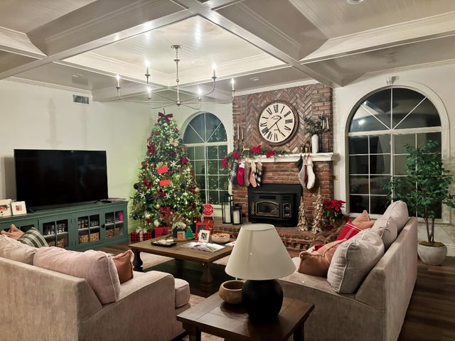 957 N Citadel Avenue, Clovis, CA 93611