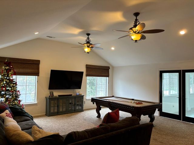 957 N Citadel Avenue, Clovis, CA 93611