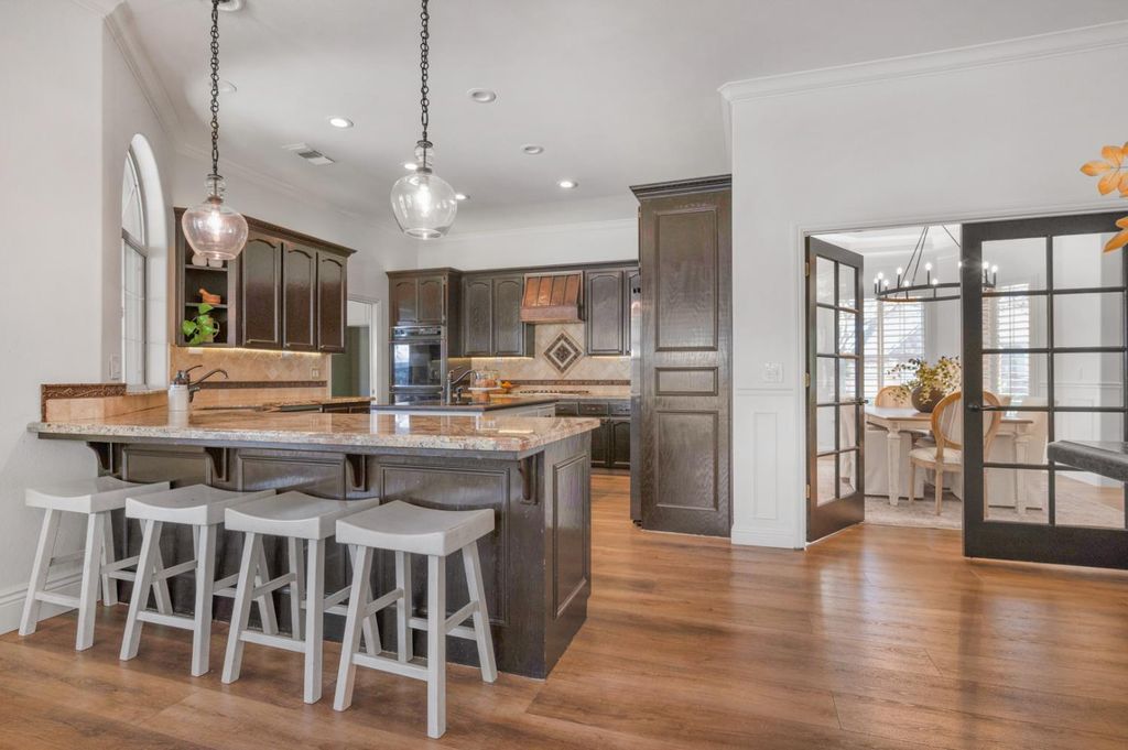 Image 10 of property listing at 957 N Citadel Avenue, Clovis, CA 93611