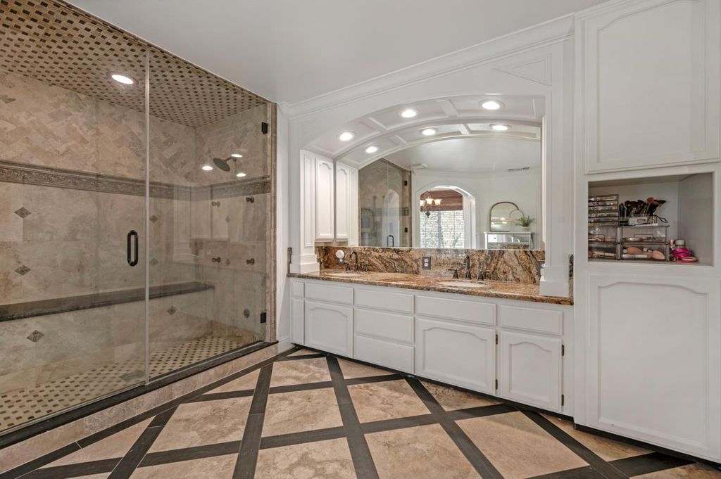 Image 42 of property listing at 957 N Citadel Avenue, Clovis, CA 93611