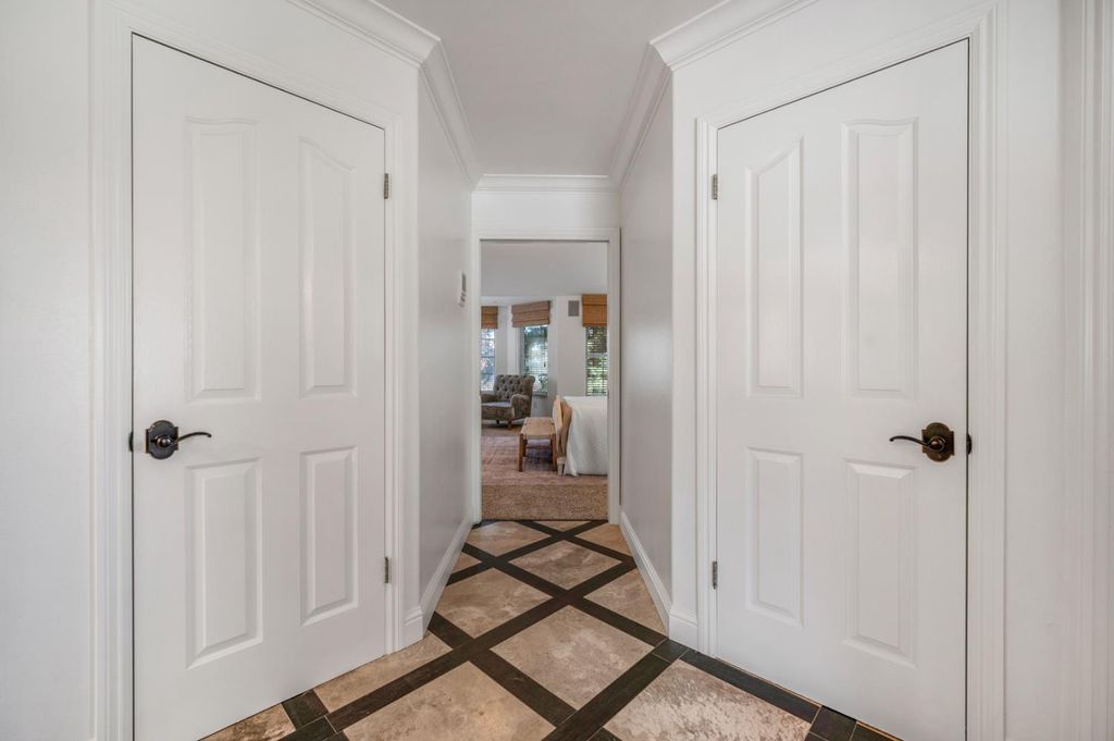 Image 45 of property listing at 957 N Citadel Avenue, Clovis, CA 93611