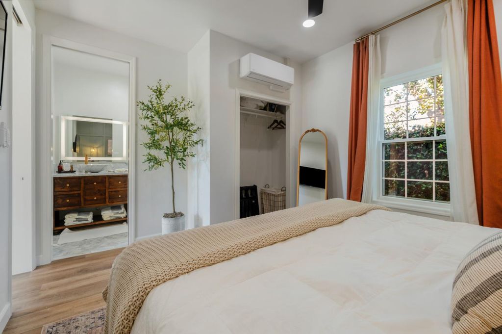 Image 55 of property listing at 957 N Citadel Avenue, Clovis, CA 93611