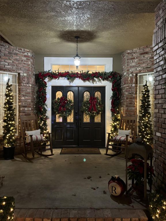 Image 76 of property listing at 957 N Citadel Avenue, Clovis, CA 93611