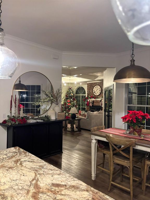 Image 83 of property listing at 957 N Citadel Avenue, Clovis, CA 93611