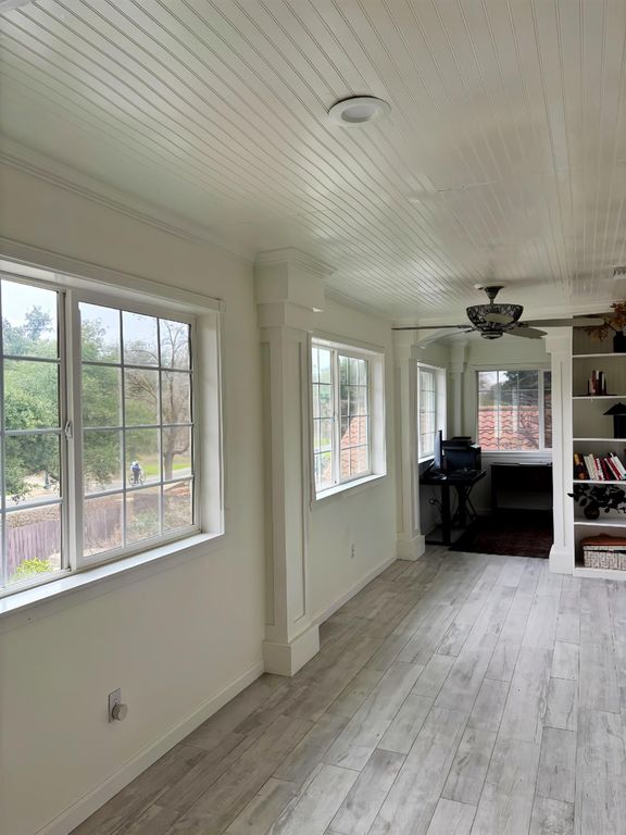 Image 91 of property listing at 957 N Citadel Avenue, Clovis, CA 93611