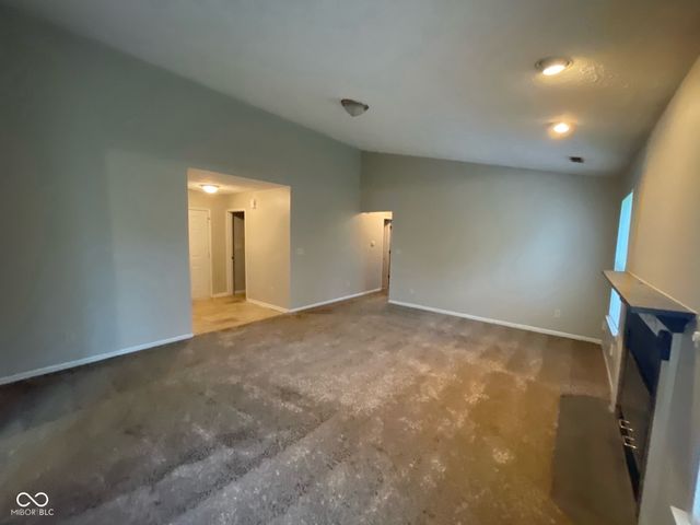 356 Seabreeze Circle, Avon, IN 46123