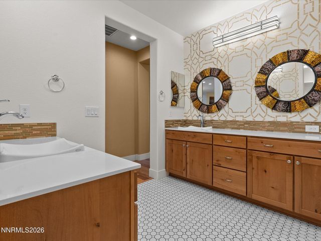 9690 Thesolious Lane, Reno, NV 89521