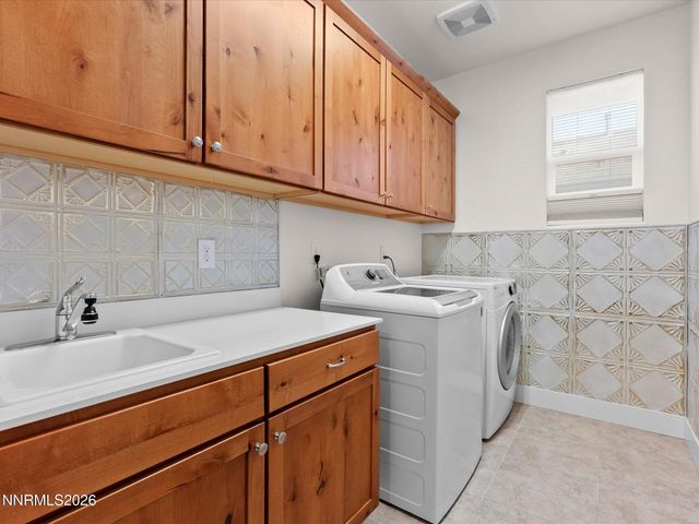 9690 Thesolious Lane, Reno, NV 89521