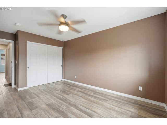15653 Se WILLS Way, Milwaukie, OR 97267