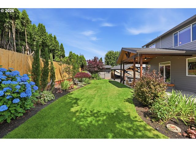 15653 Se WILLS Way, Milwaukie, OR 97267
