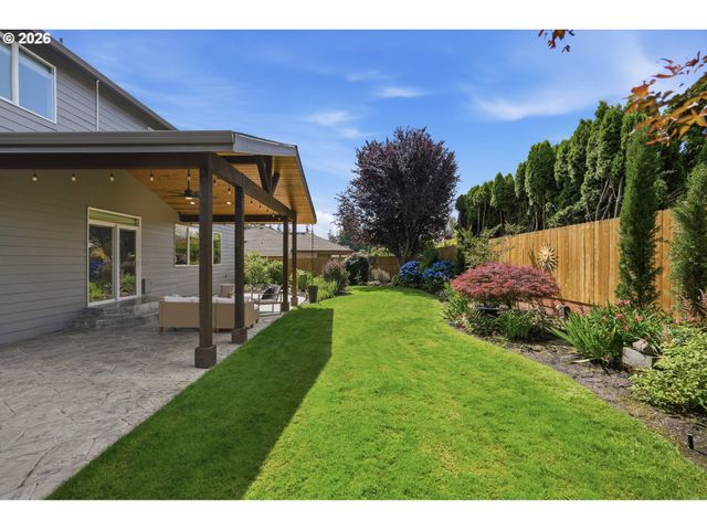 15653 Se WILLS Way, Milwaukie, OR 97267
