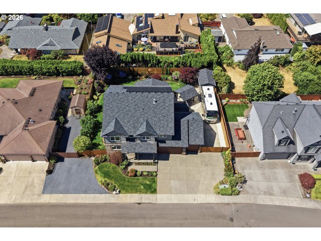 15653 Se WILLS Way, Milwaukie, OR 97267