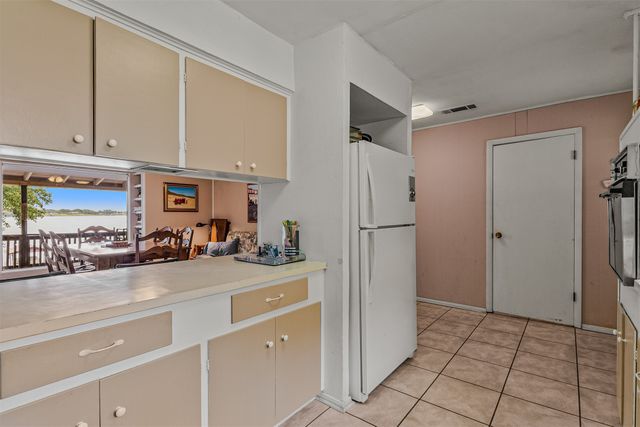 17 Shoreline Drive, Star Harbor, TX 75148
