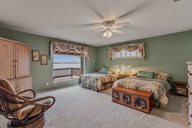 17 Shoreline Drive, Star Harbor, TX 75148