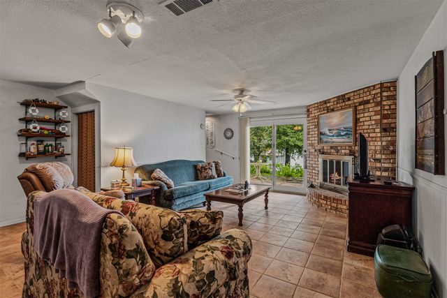 17 Shoreline Drive, Star Harbor, TX 75148