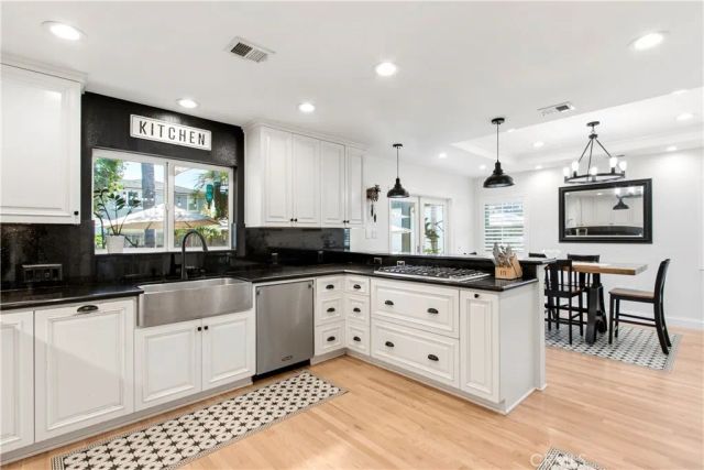 8651 La Homa, Cypress, CA 90630