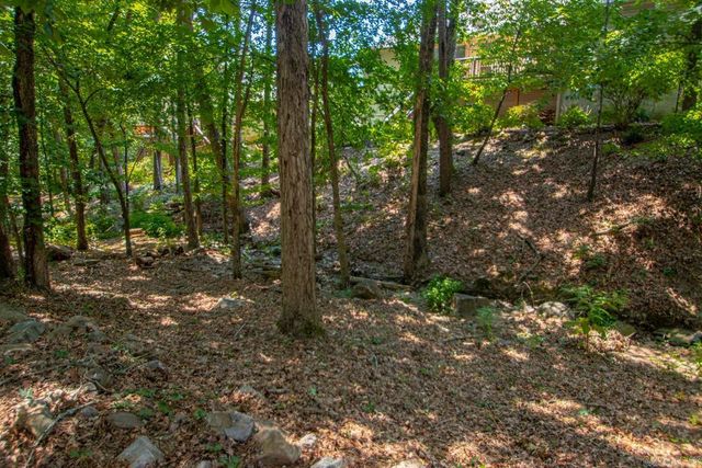 9 Picayune Court, Little Rock, AR 72211