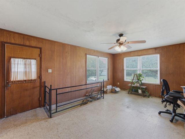381 Bynum Road, Bowie, TX 76230