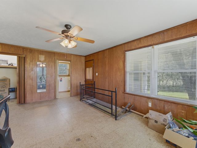 381 Bynum Road, Bowie, TX 76230