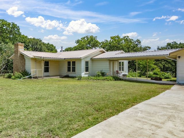 381 Bynum Road, Bowie, TX 76230