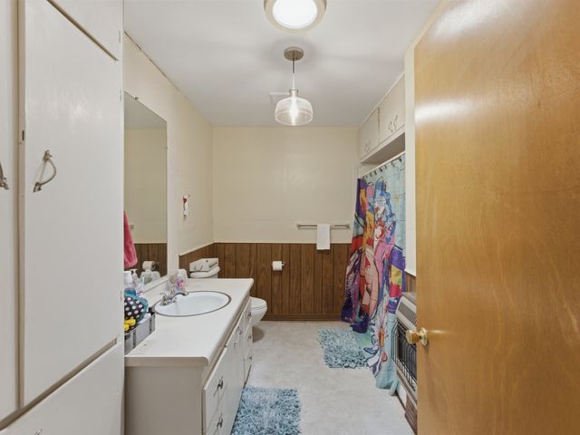 381 Bynum Road, Bowie, TX 76230