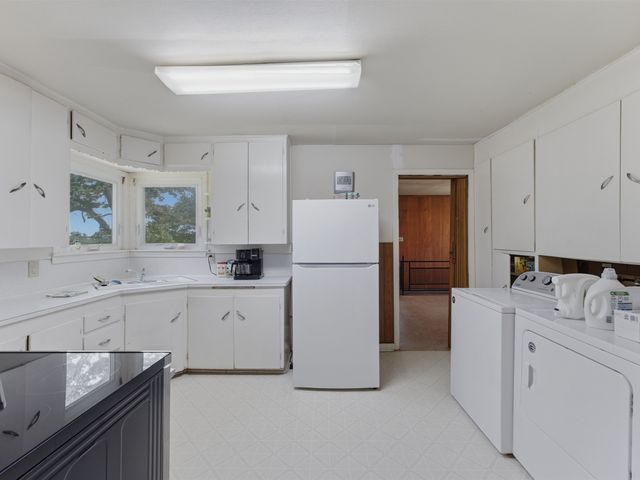 381 Bynum Road, Bowie, TX 76230