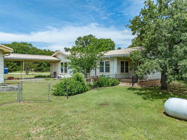 381 Bynum Road, Bowie, TX 76230