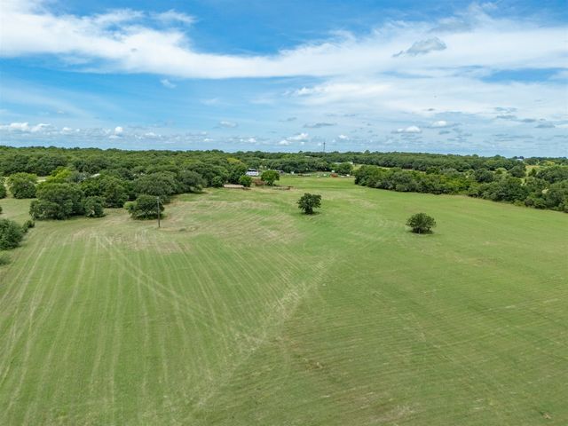 381 Bynum Road, Bowie, TX 76230