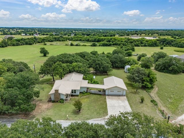 381 Bynum Road, Bowie, TX 76230