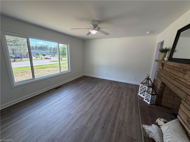 1354 Forrest Drive, Mount Airy, NC 27030