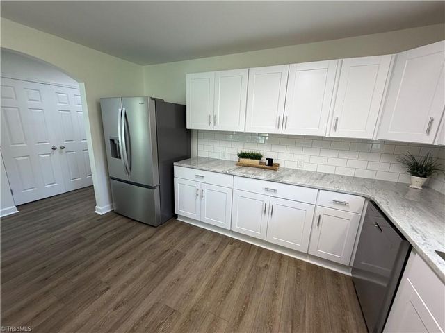 1354 Forrest Drive, Mount Airy, NC 27030
