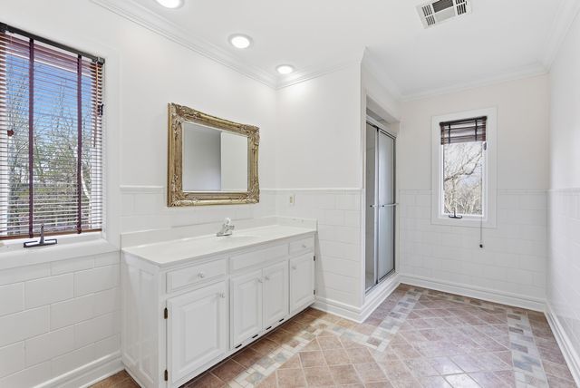 1097 Winrock Drive, Morrilton, AR 72110