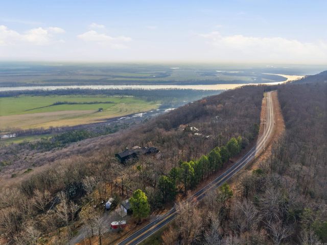 1097 Winrock Drive, Morrilton, AR 72110