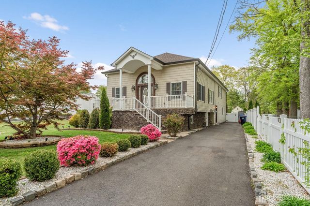 695 Spruce Road, North Brunswick, NJ 08902