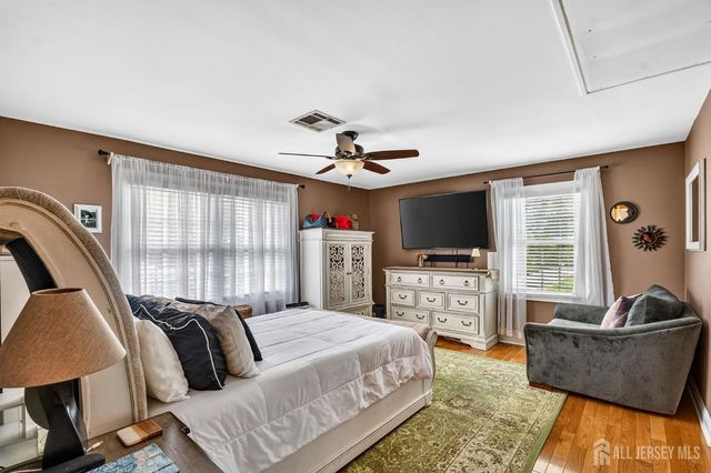 695 Spruce Road, North Brunswick, NJ 08902