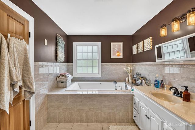 695 Spruce Road, North Brunswick, NJ 08902