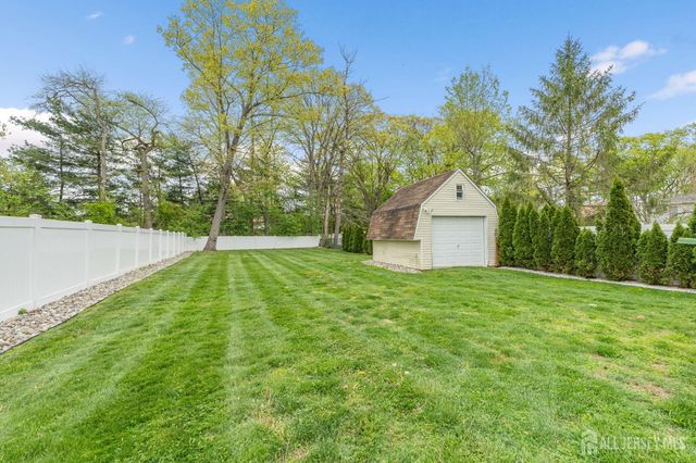 695 Spruce Road, North Brunswick, NJ 08902