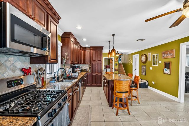 695 Spruce Road, North Brunswick, NJ 08902
