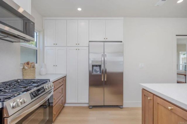 3615 Conquista Ave, Long Beach, CA 90808