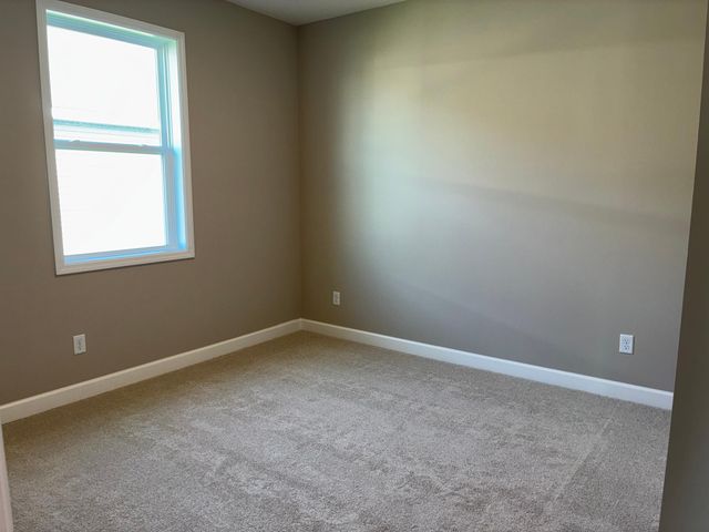 5200 Long Pointe Bay, Woodbury, MN 55129