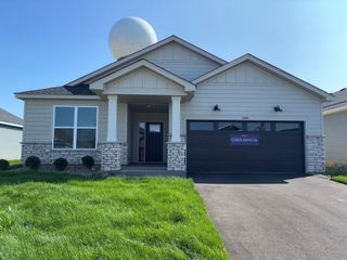 5200 Long Pointe Bay, Woodbury, MN 55129