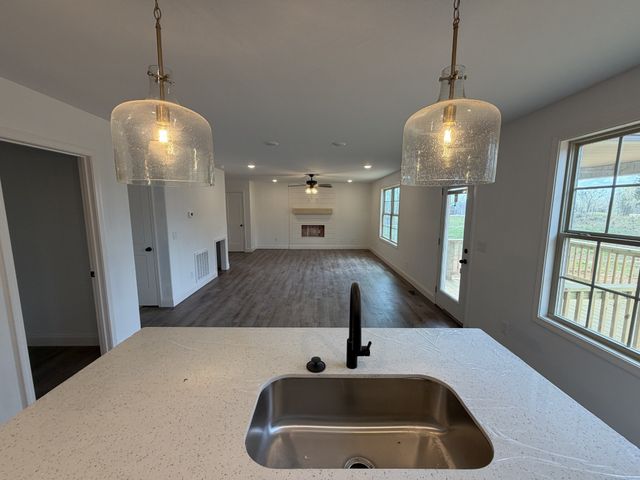 58 Hilltop, Clarksville, TN 37040