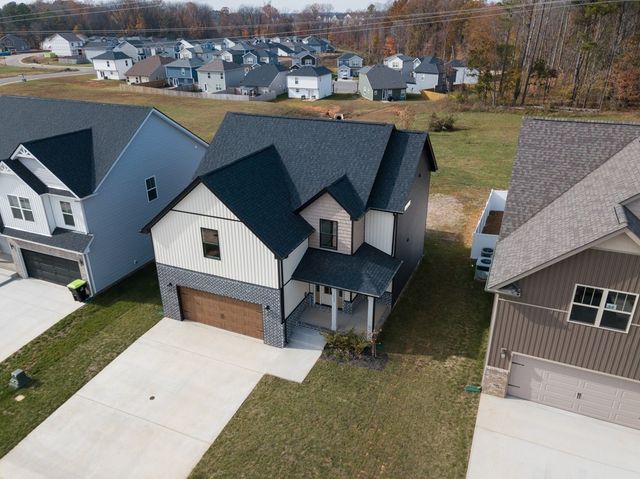 58 Hilltop, Clarksville, TN 37040