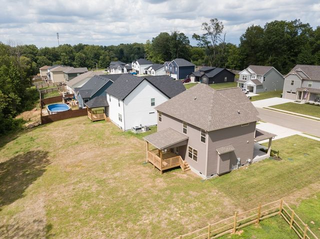 58 Hilltop, Clarksville, TN 37040