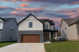 58 Hilltop, Clarksville, TN 37040