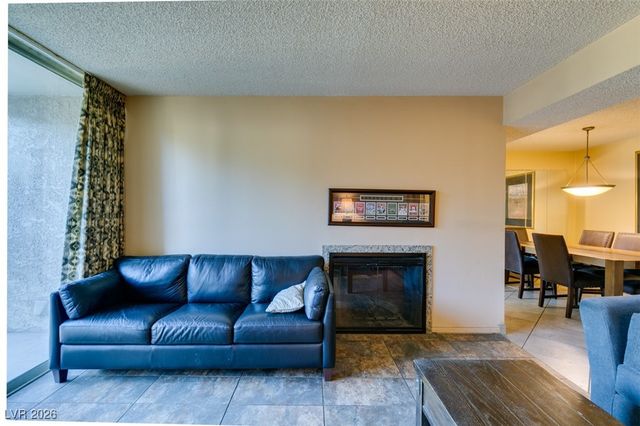 730 South Royal Crest Circle 426, Las Vegas, NV 89169