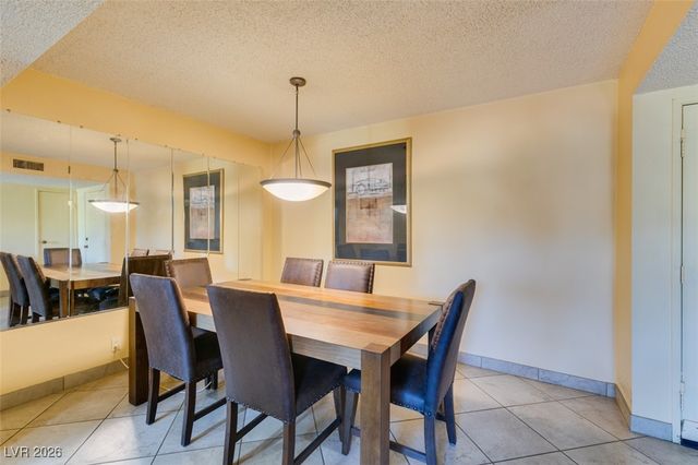 730 South Royal Crest Circle 426, Las Vegas, NV 89169